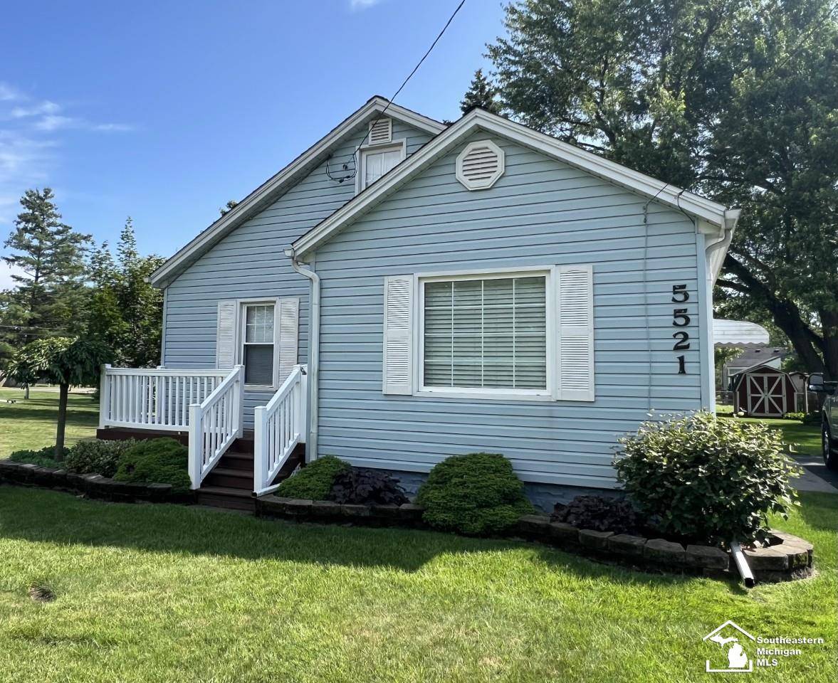 5521 Forest Drive, Monroe, MI 48161