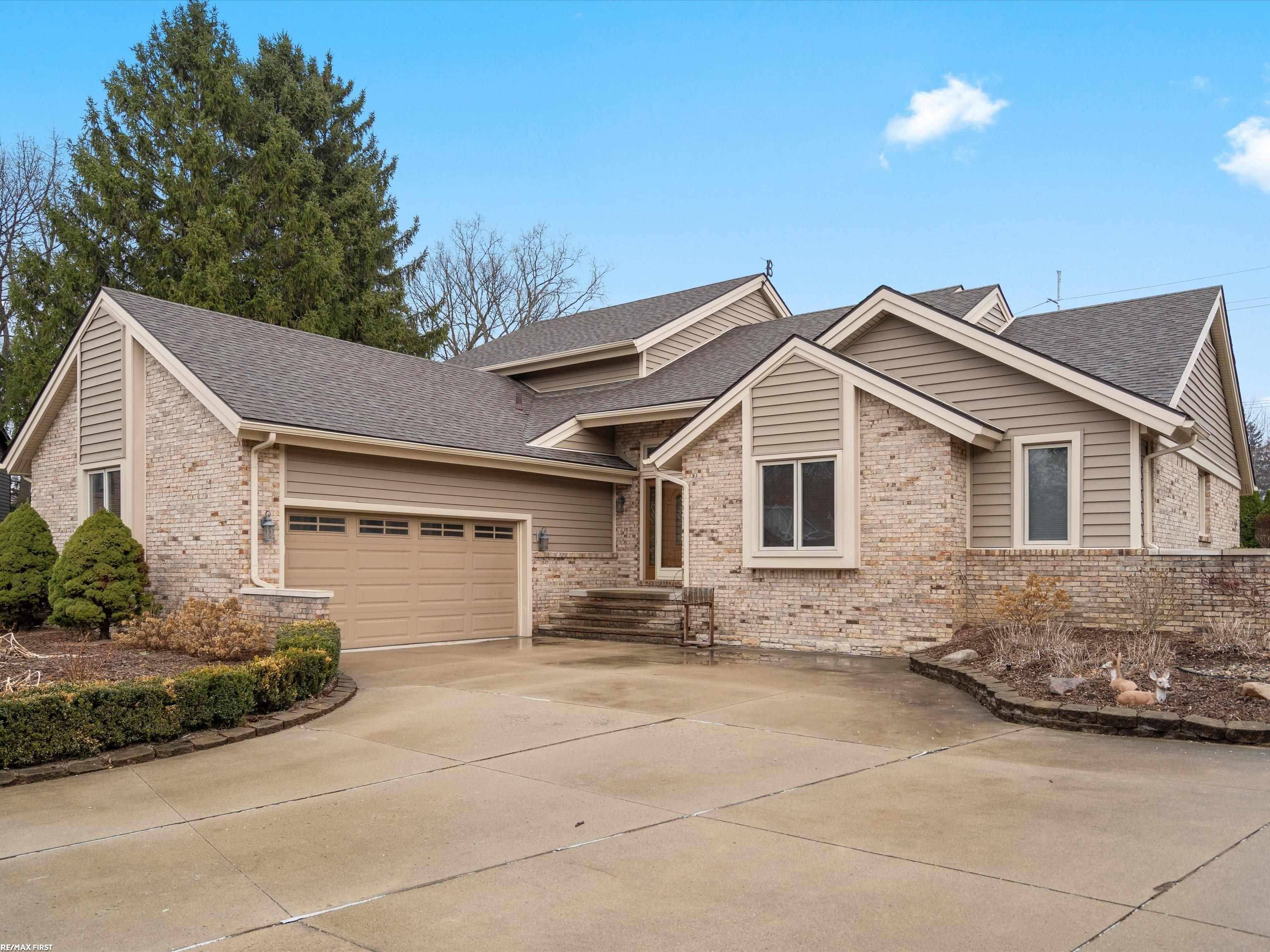1008 Hidden Lane, Rochester Hills, MI 48309