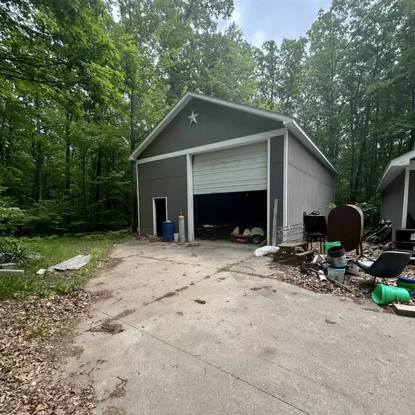 Farwell, MI 48622,4711 mockingbird Drive