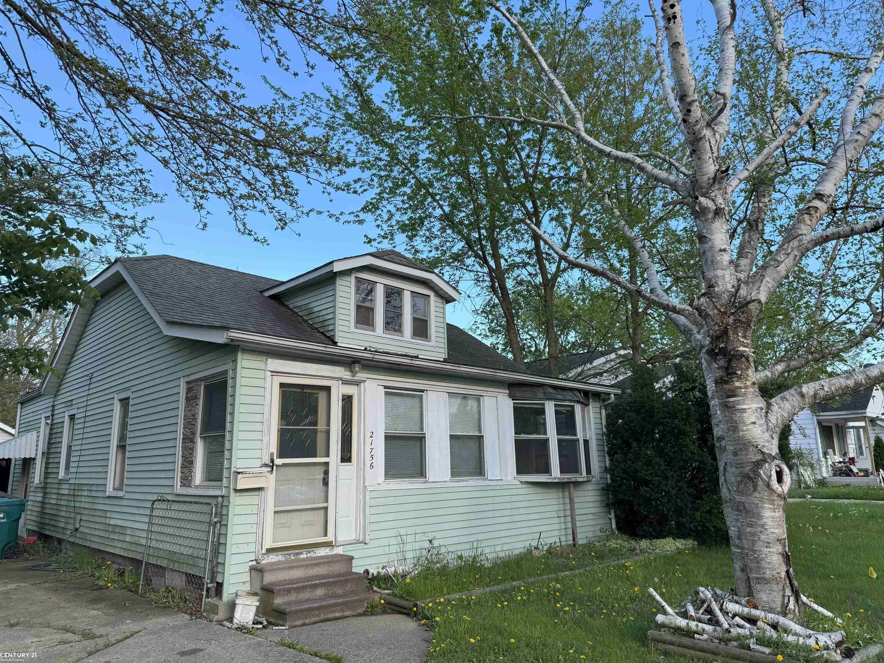 21756 Shakespeare Avenue, Eastpointe, MI 48021
