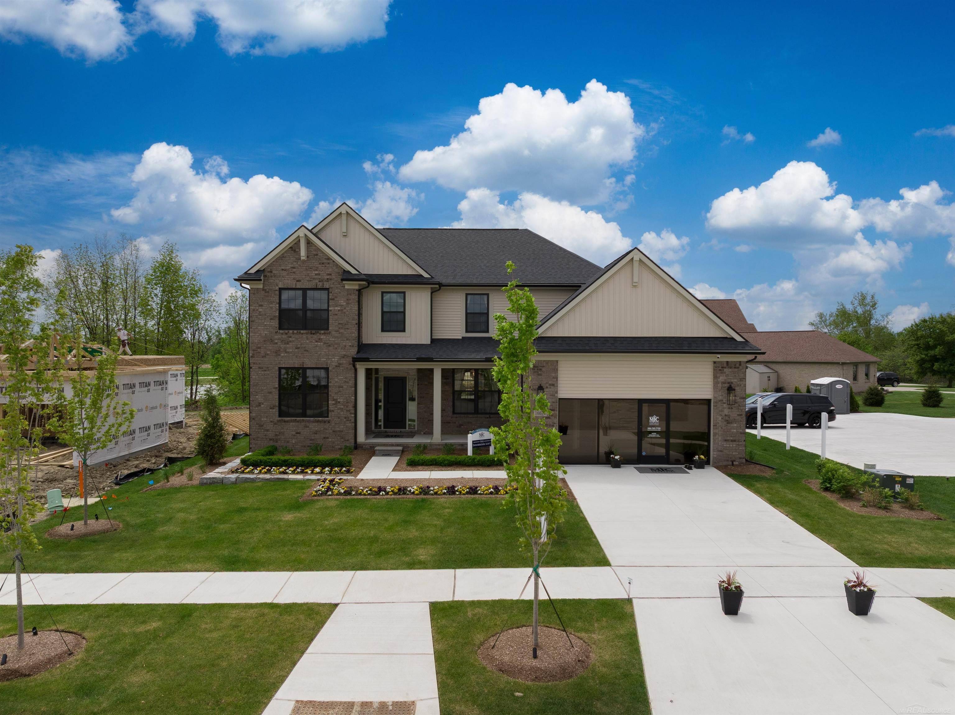 17189 Stallman Drive, Macomb, MI 48042