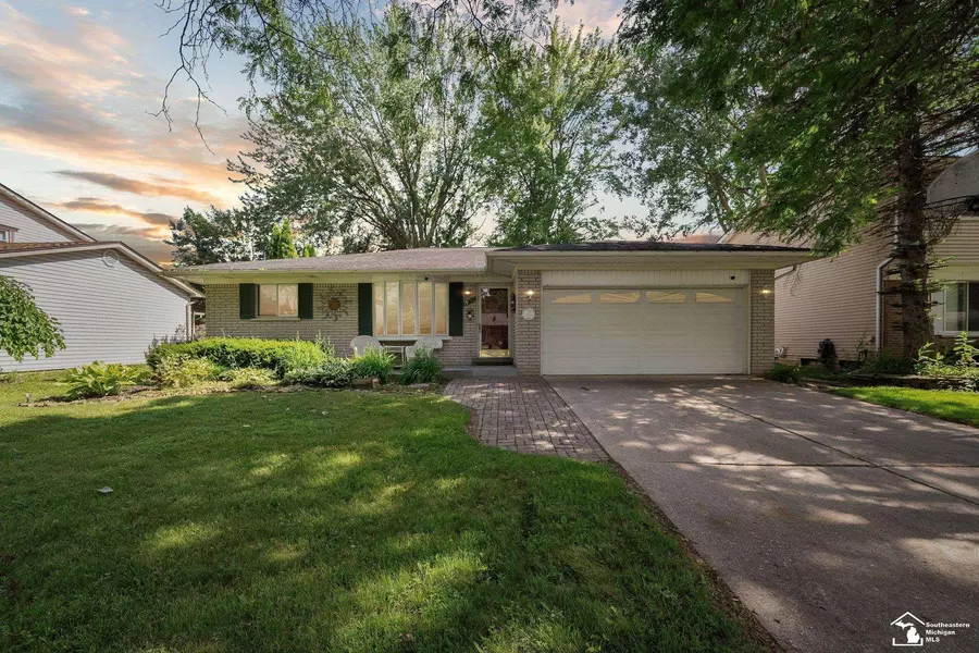 39759 Wales Street, Canton Twp, MI 48188-1571