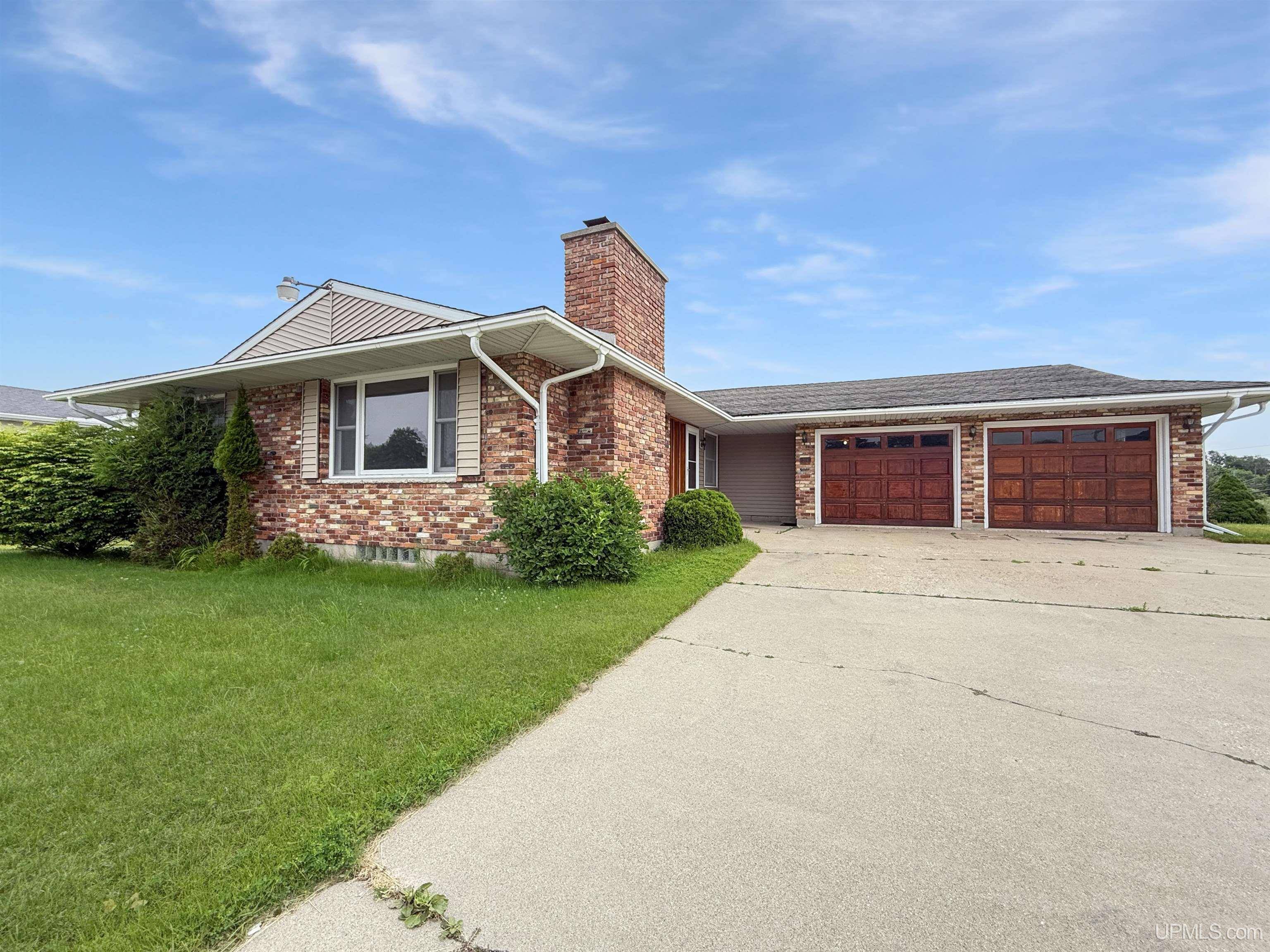 204 New Delta Avenue, Manistique, MI 49829