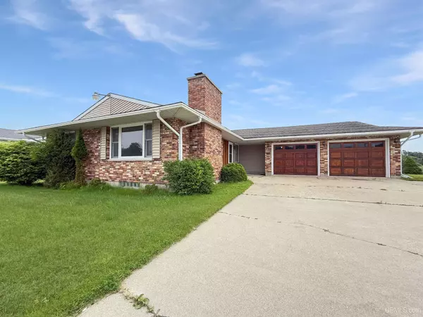 204 New Delta Avenue, Manistique, MI 49829