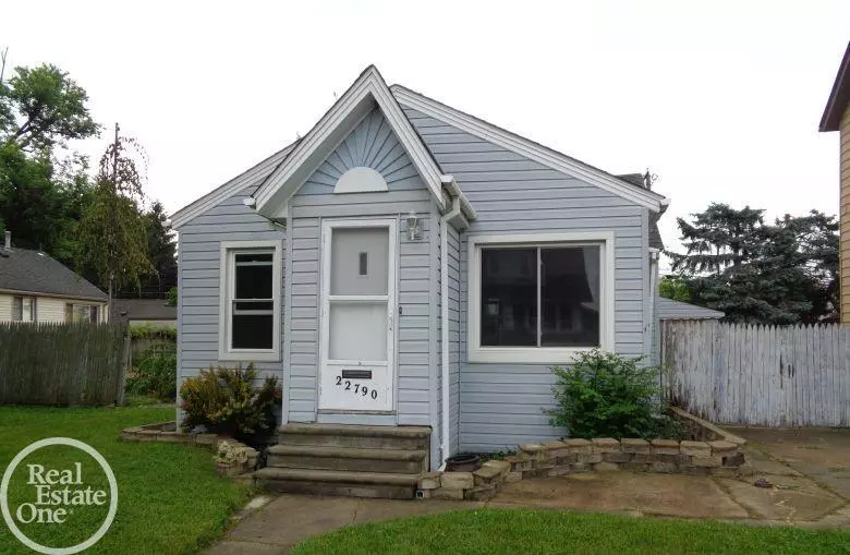 22790 Rein Avenue, Eastpointe, MI 48021