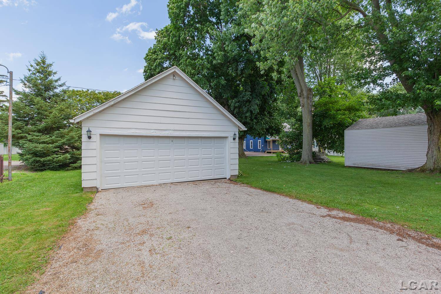 Blissfield, MI 49228,307 E Jefferson Street