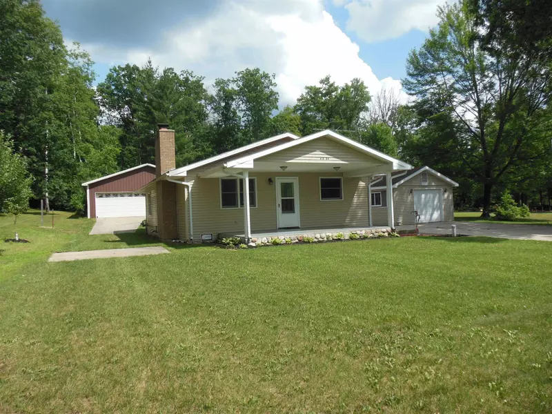 4934 Mary Jo Drive, Harrison, MI 48625