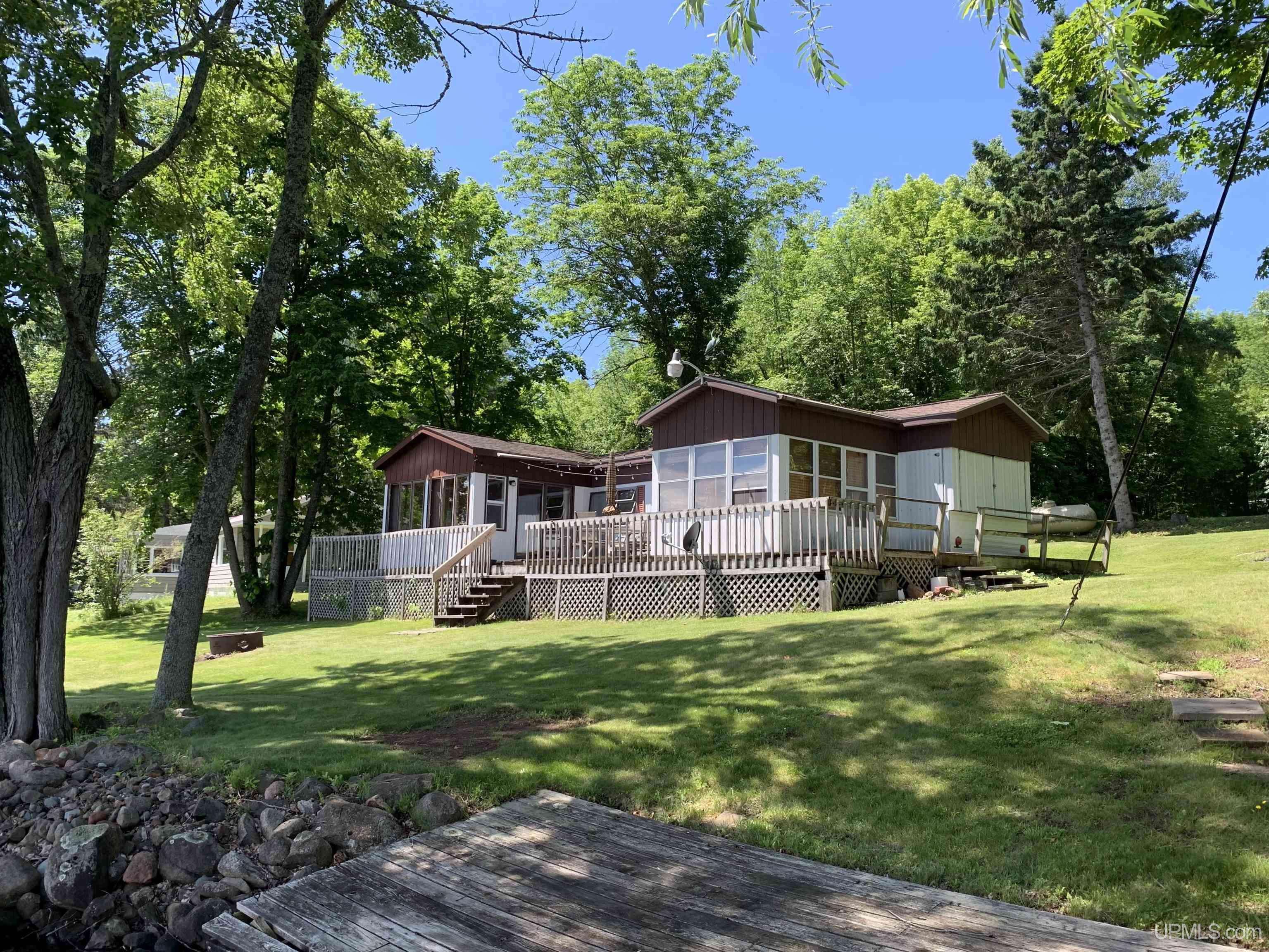 8796 M64 Highway, Marenisco, MI 49947