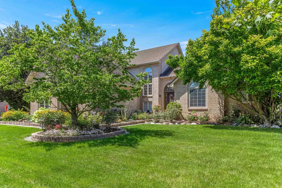 47355 Circle Crest Drive, Utica, MI 48315