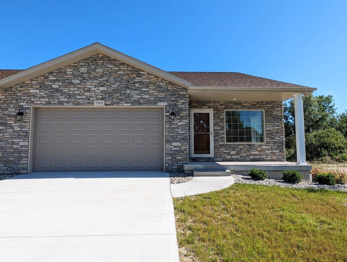 5977 Faith Boulevard, Bay City, MI 48706