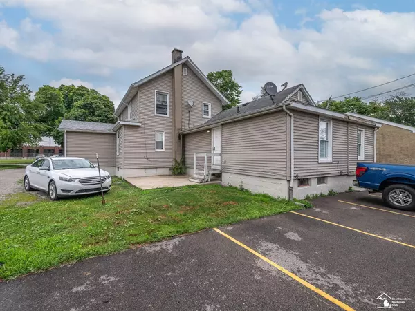 Monroe, MI 48161,926 E Front Street
