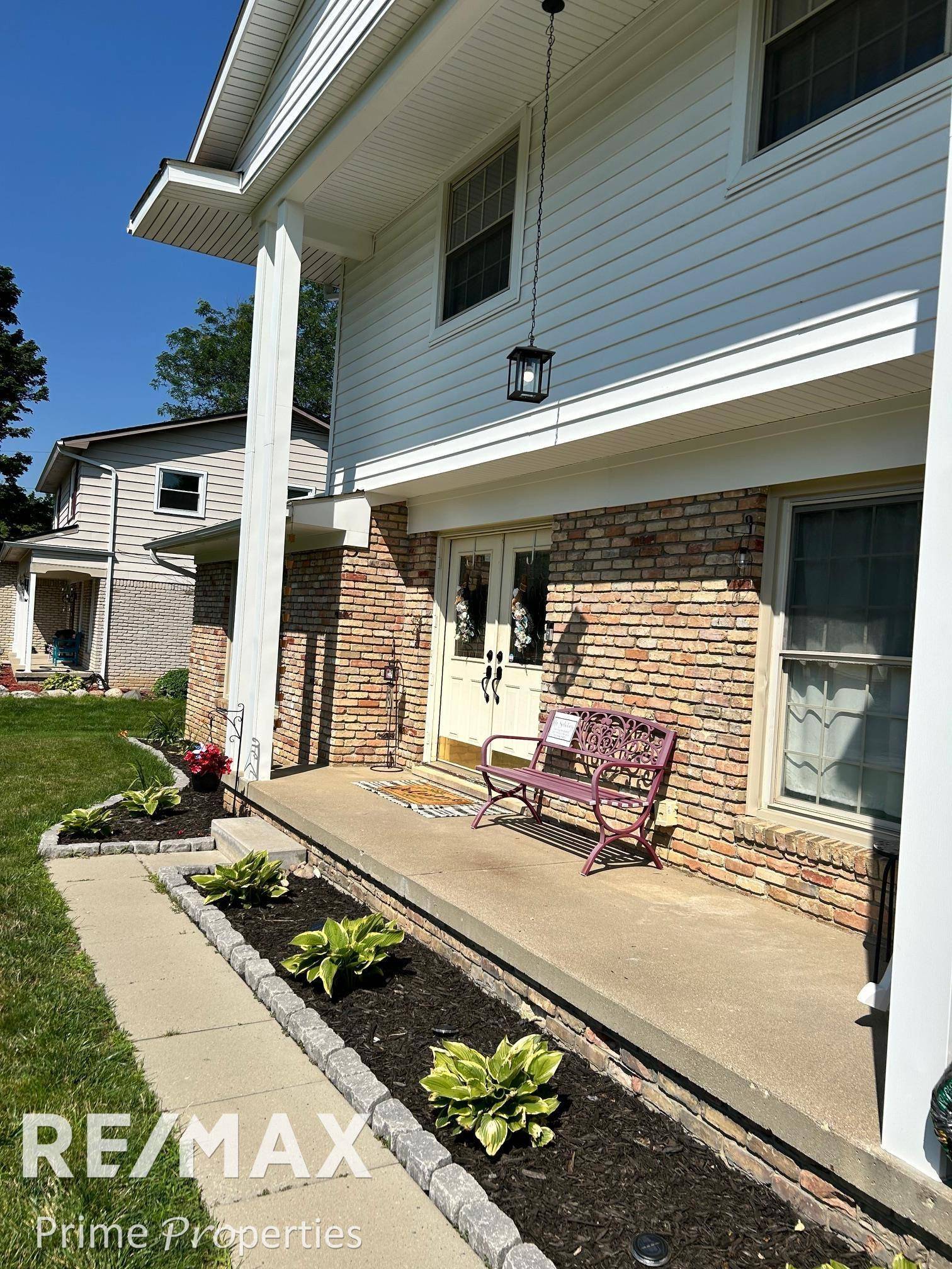 Grand Blanc, MI 48439,1303 Arrowwood Lane