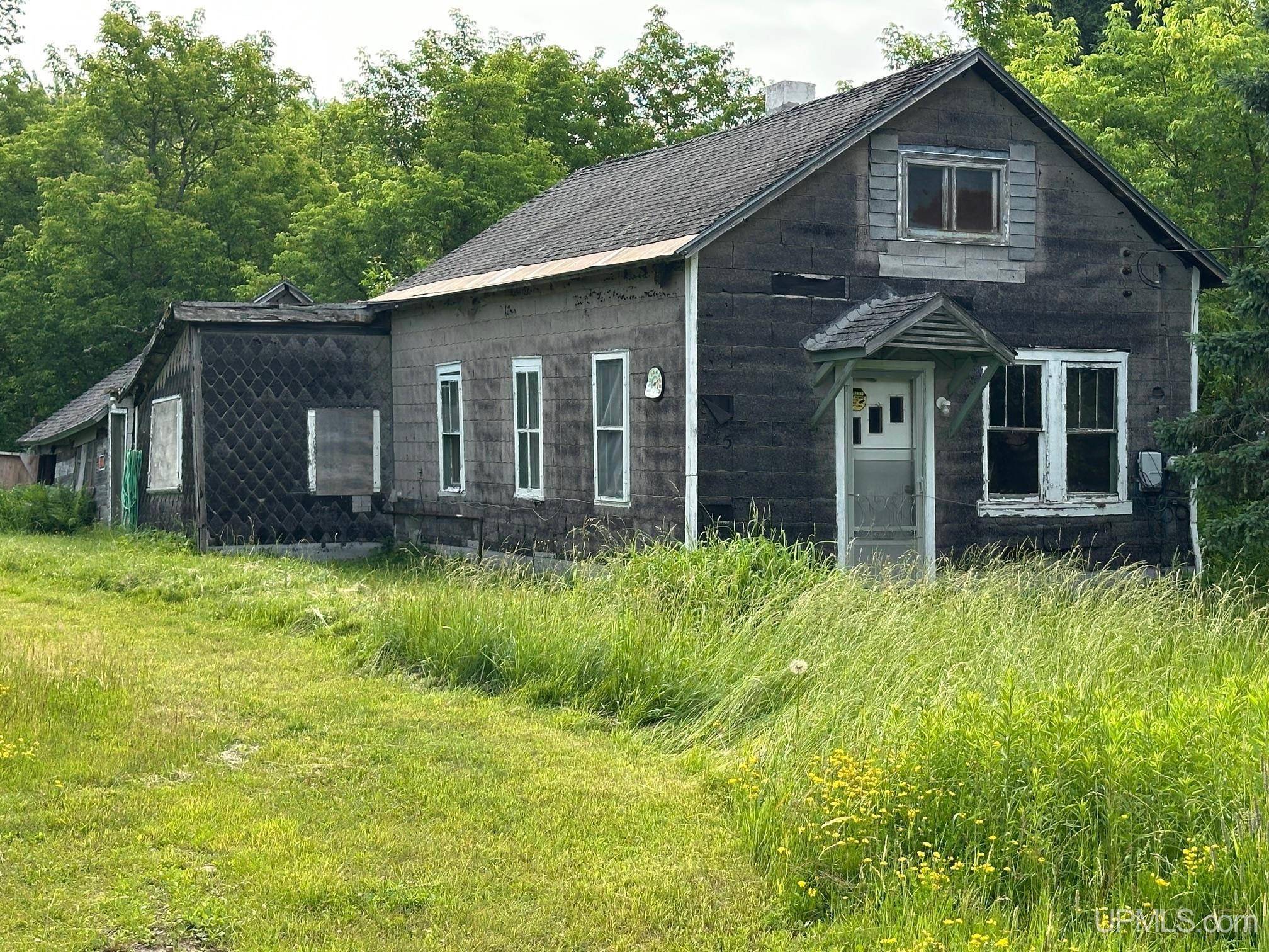 798 S Cedar Street, Ewen, MI 49925-0000