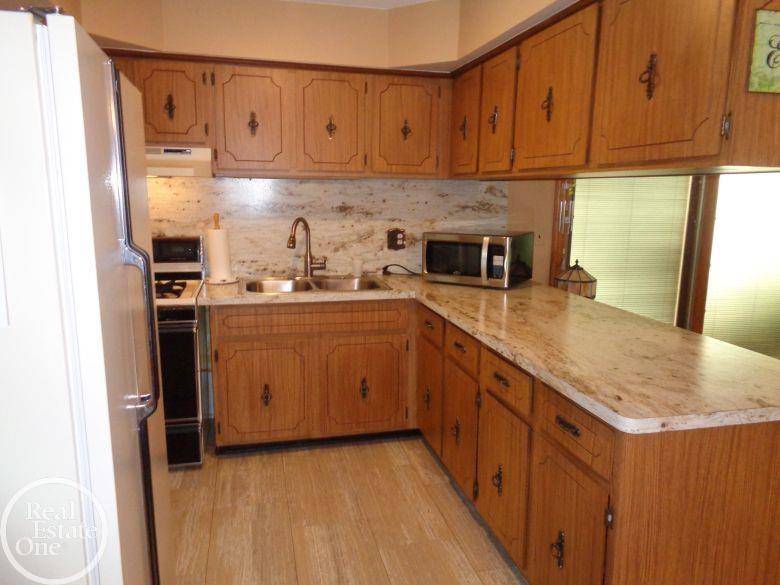 Sterling Heights, MI 48312,13033 Plumbrook Road