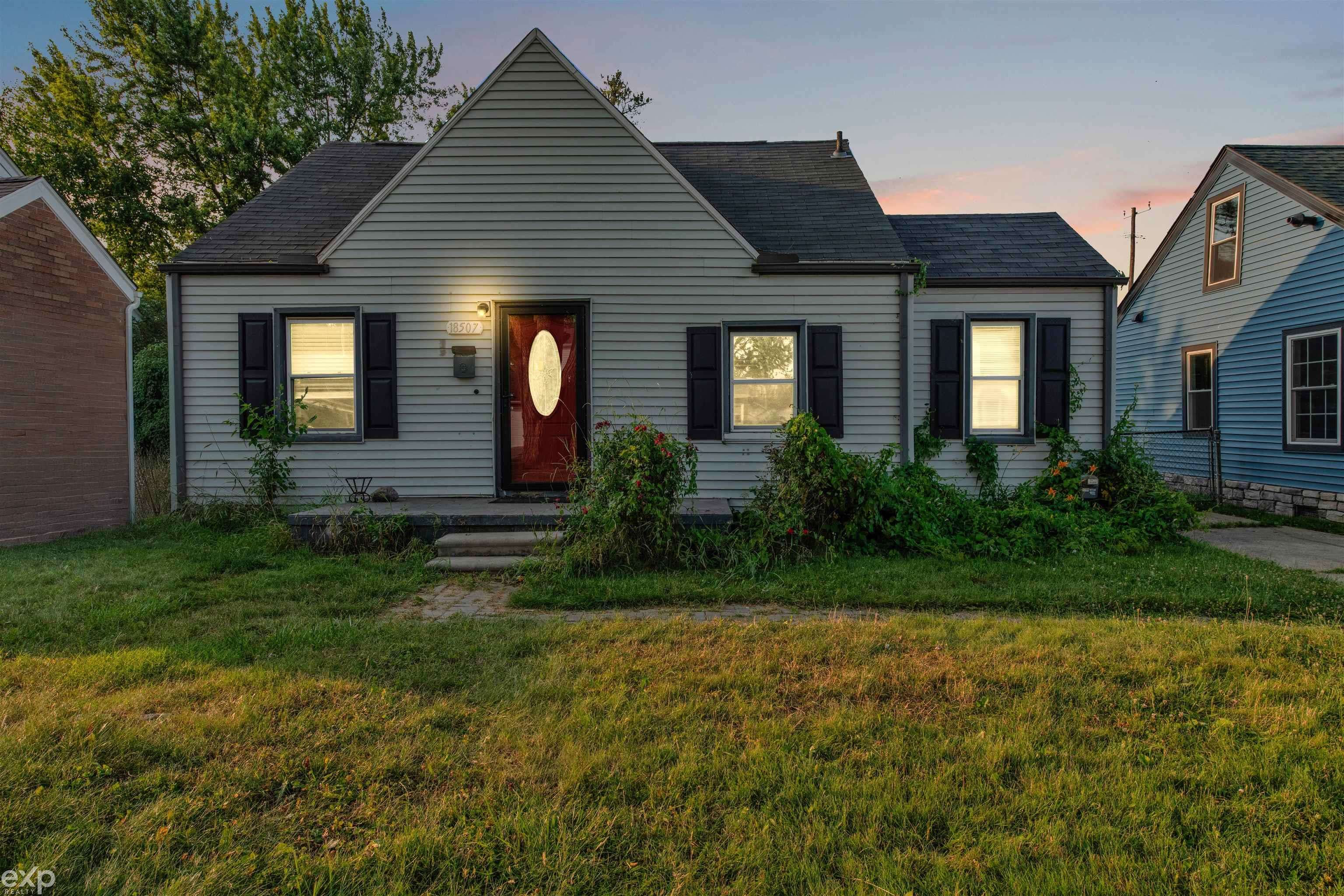 Roseville, MI 48066,18507 Brohl Street