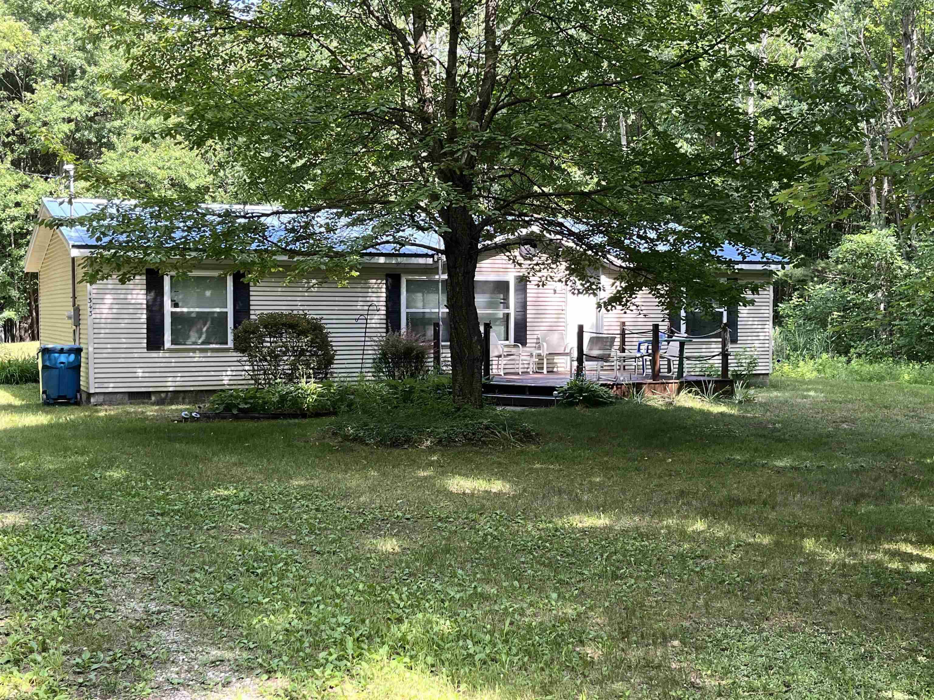 1343 SE County Line Road, Shepherd, MI 48883