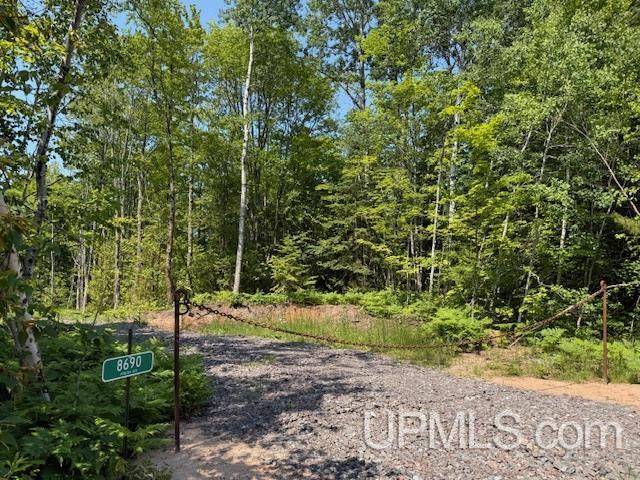 8690 Freda Road, Atlantic Mine, MI 49905