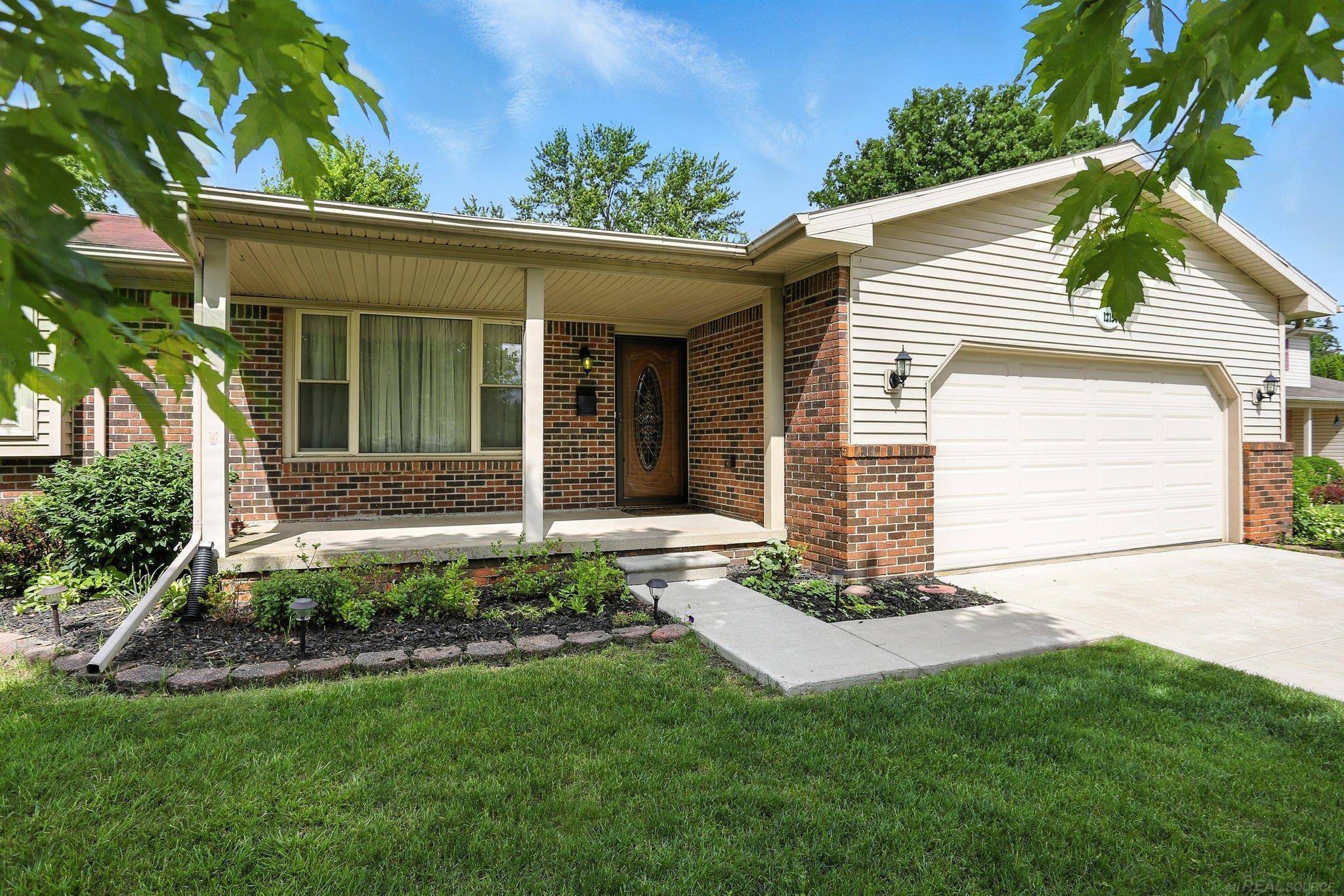 12156 Birchwood Lane, Grand Blanc, MI 48439