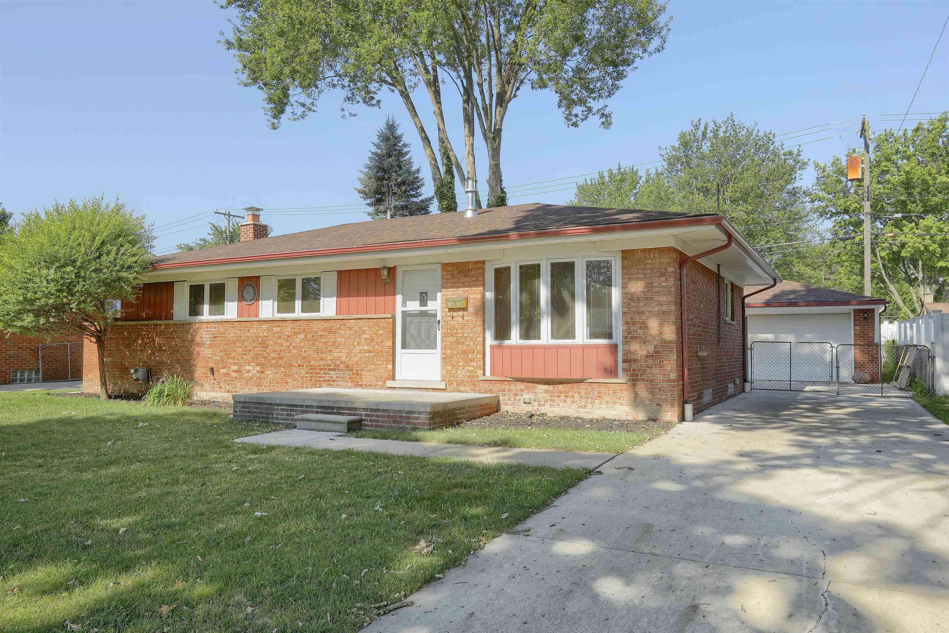 Warren, MI 48092,32601 Grinsell Drive