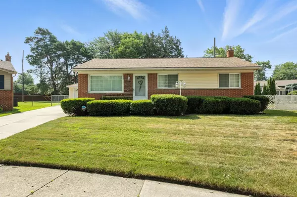 1716 Beaupre Avenue,  Madison Heights,  MI 48071