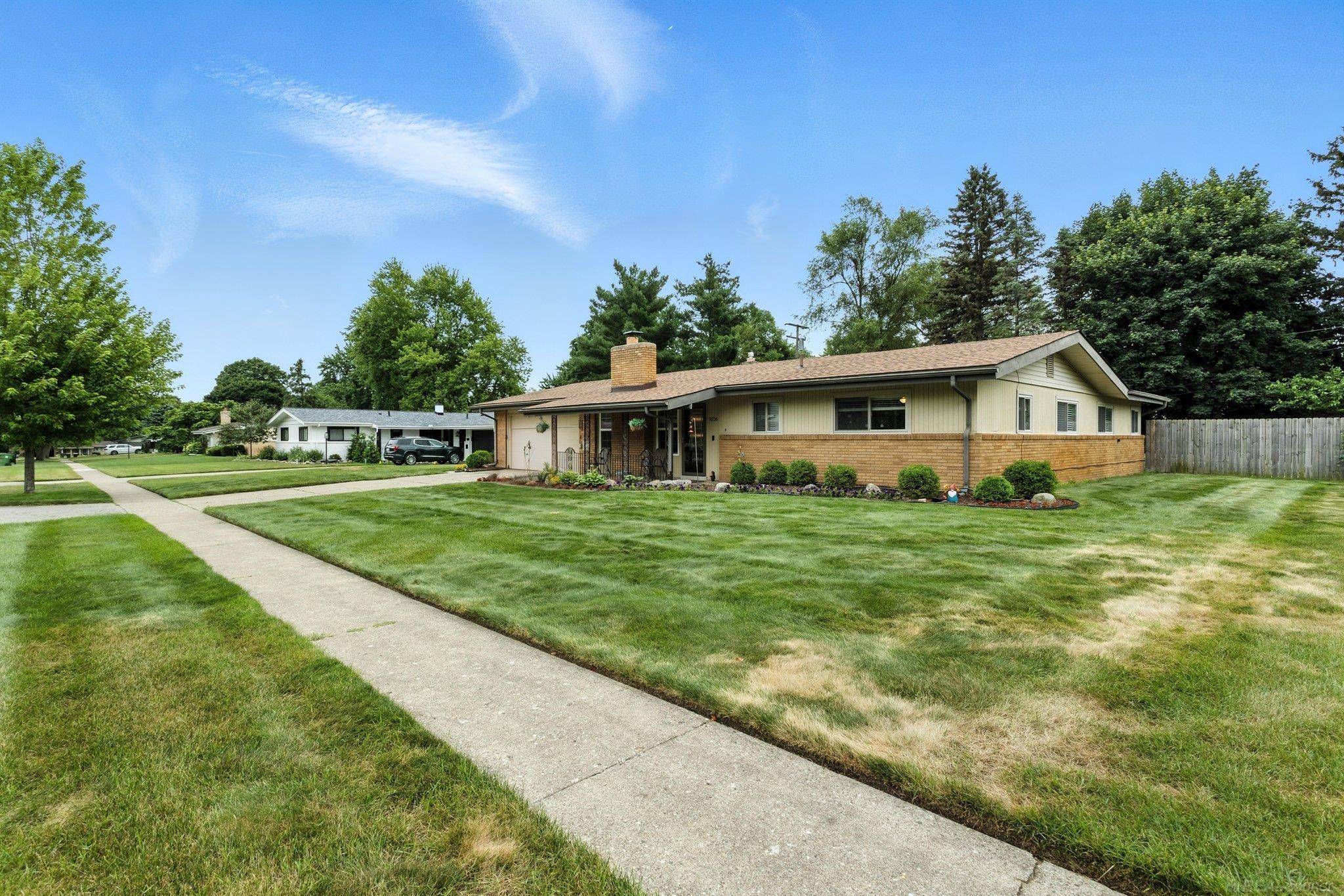 Shelby Twp, MI 48317,8526 Walnut Hill