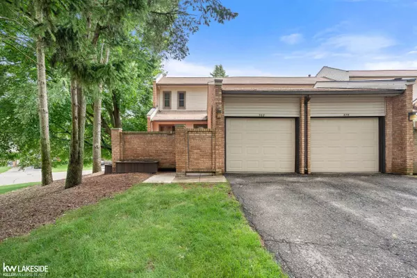 Rochester Hills, MI 48307,368 Willow Grove Lane