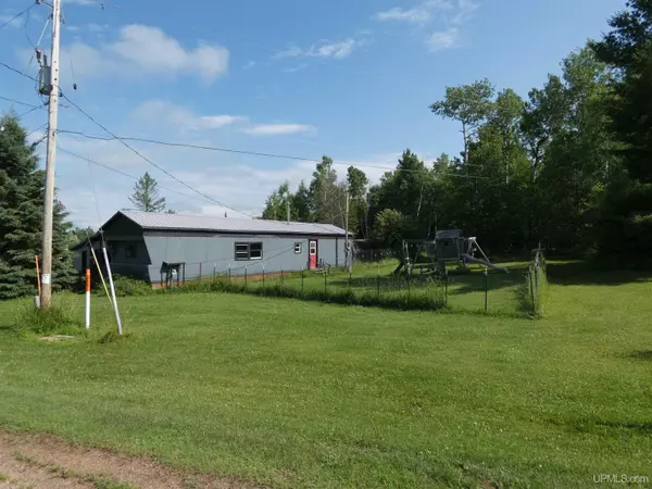 Bruce Crossing, MI 49912,15329 snowflake rd Road