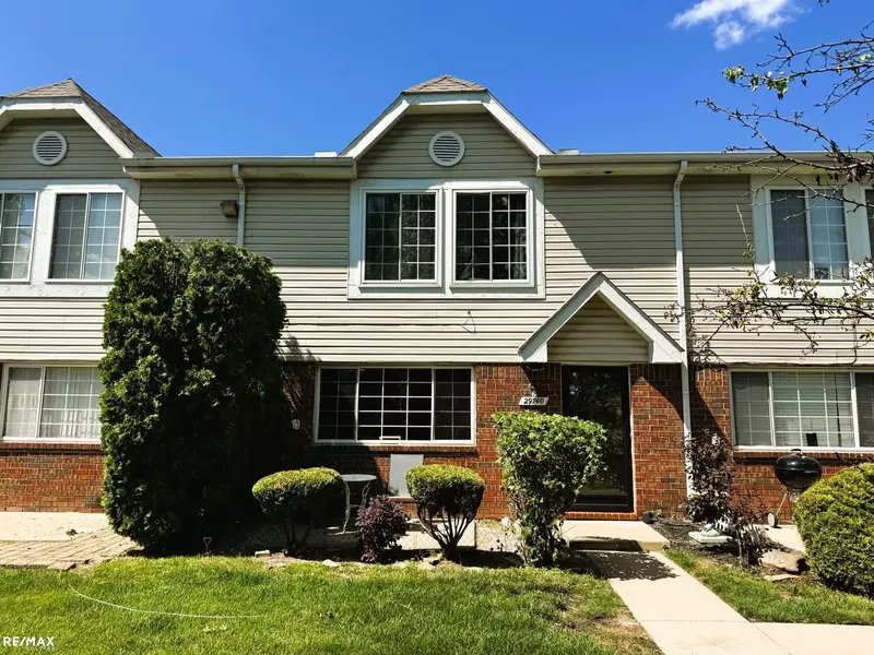 29740 Amy Lane, Chesterfield Twp, MI 48047