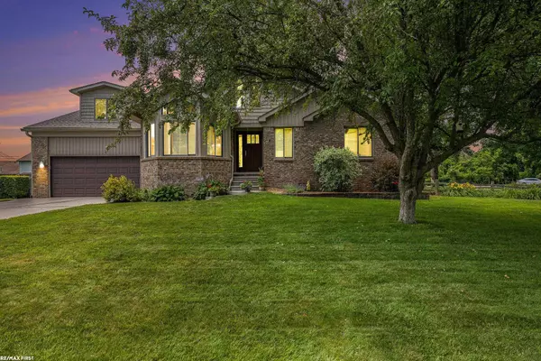 38575 Mallast Street, Harrison Twp, MI 48045