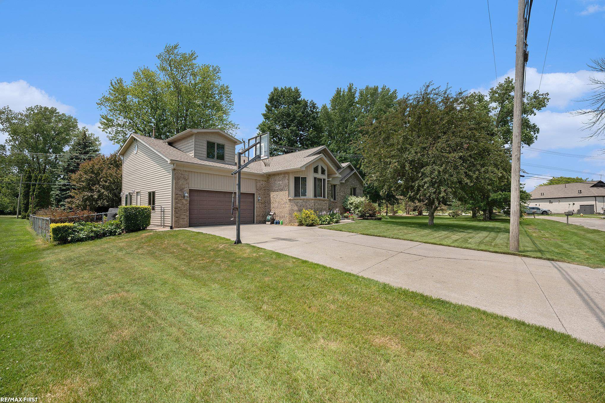Harrison Twp, MI 48045,38575 Mallast Street