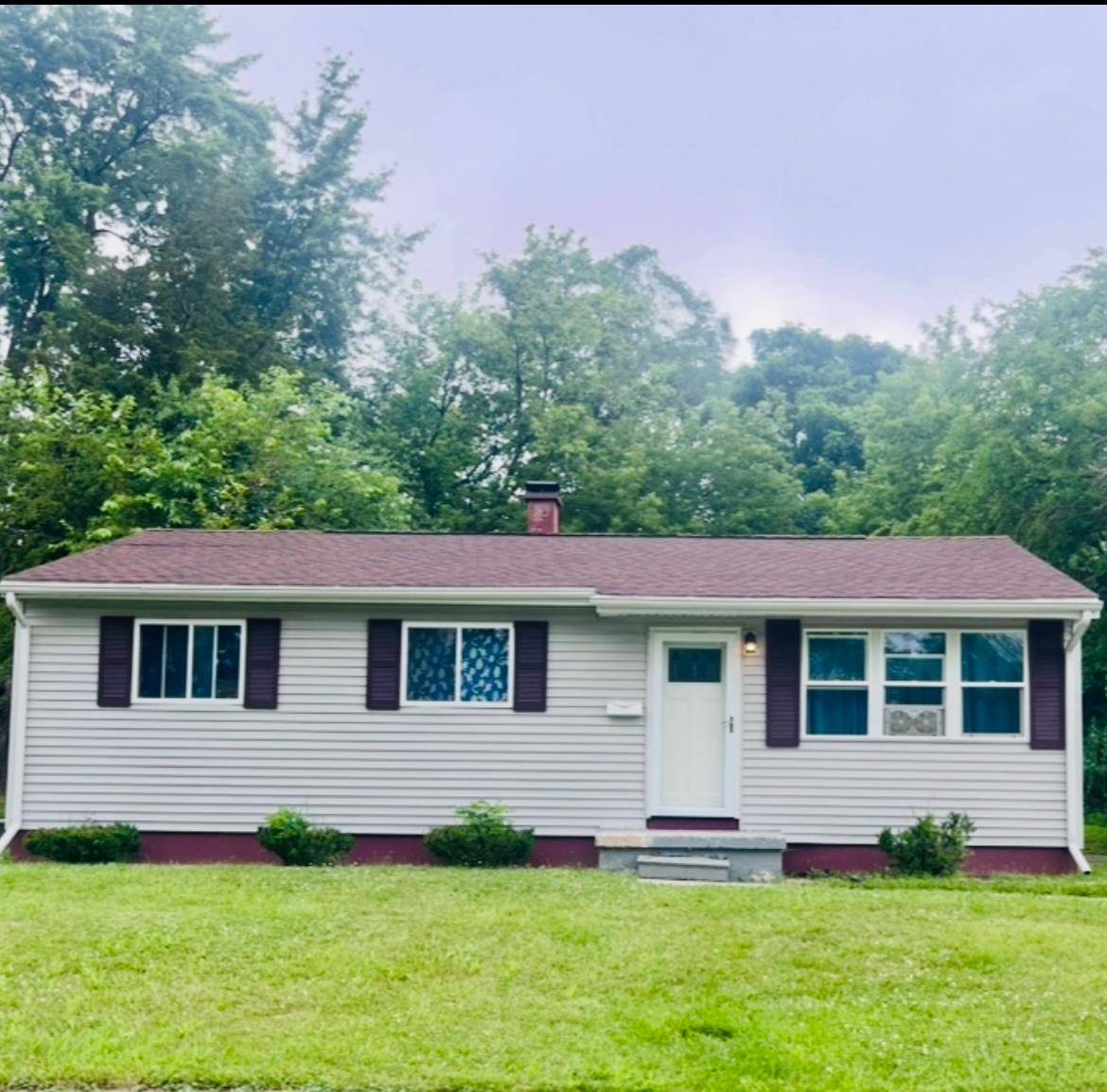 2032 Daron Place, Flint, MI 48505-1002