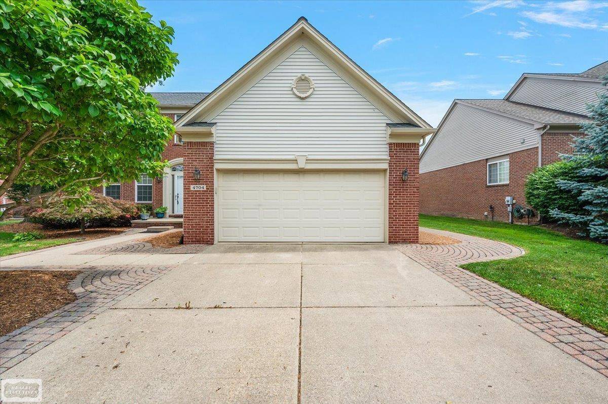Troy, MI 48098,4704 walden Drive