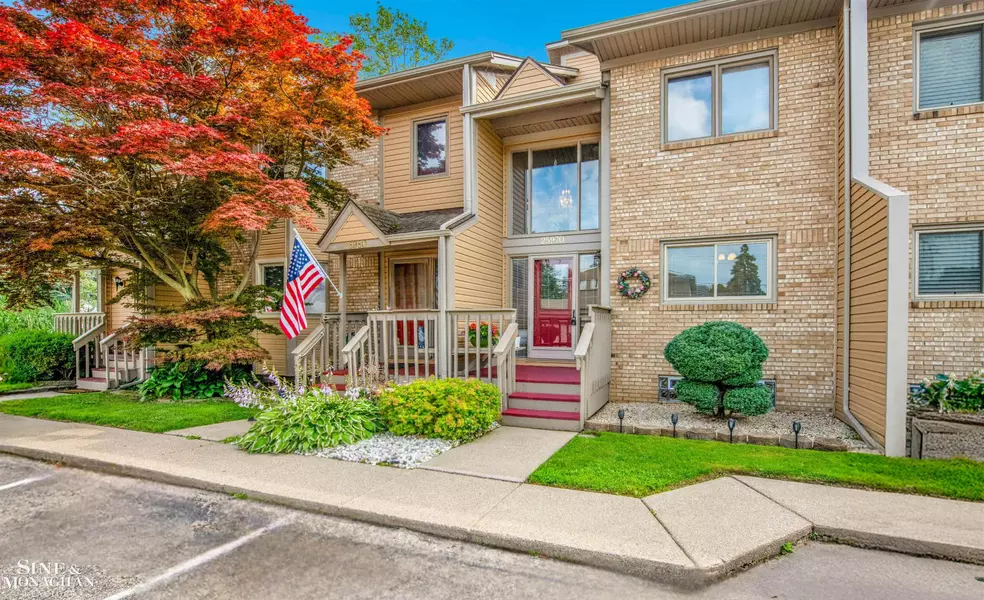 25970 St Clair Place Road, Harrison Twp, MI 48045-3259
