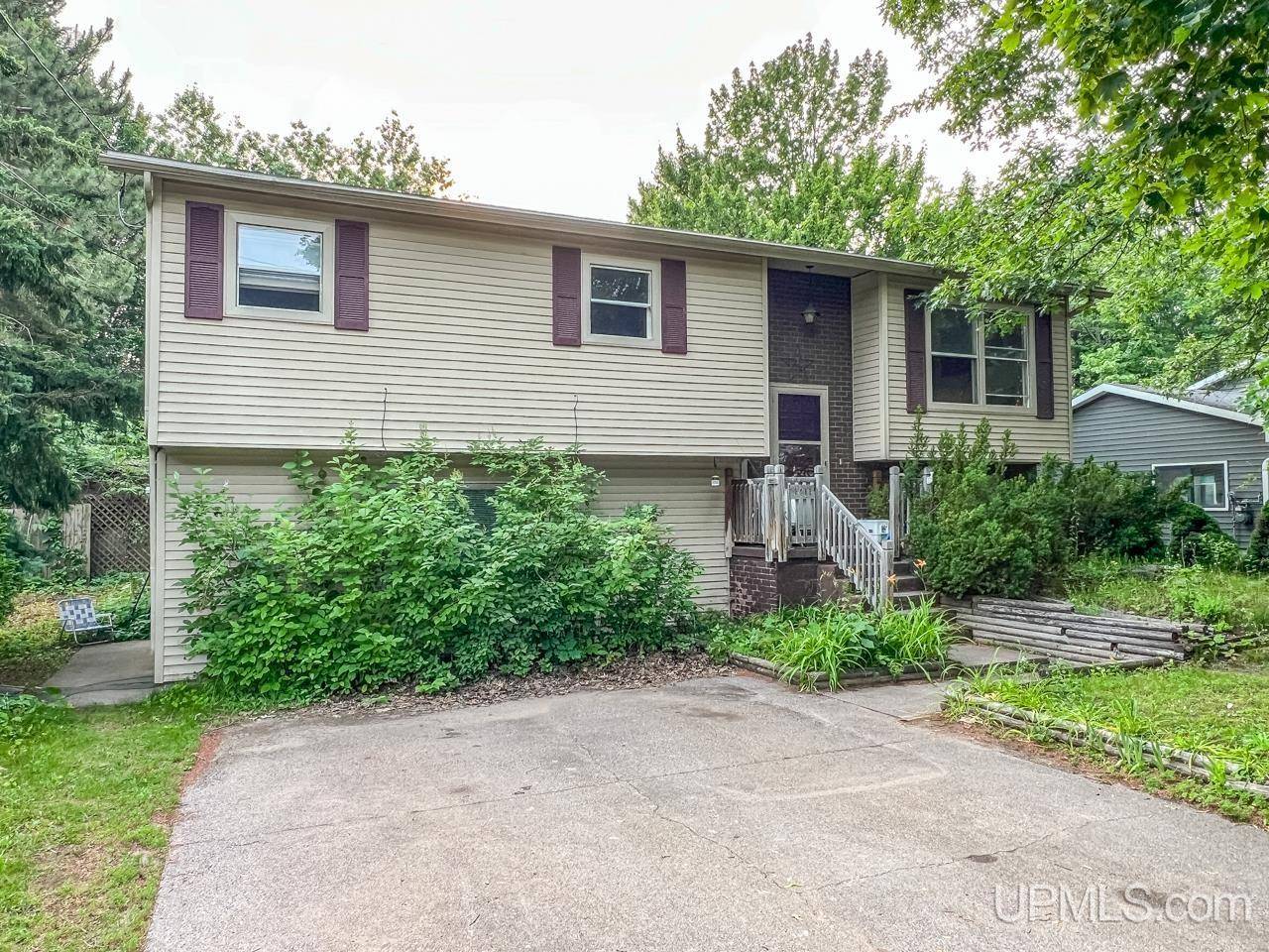 Marquette, MI 49855,1411 West Avenue