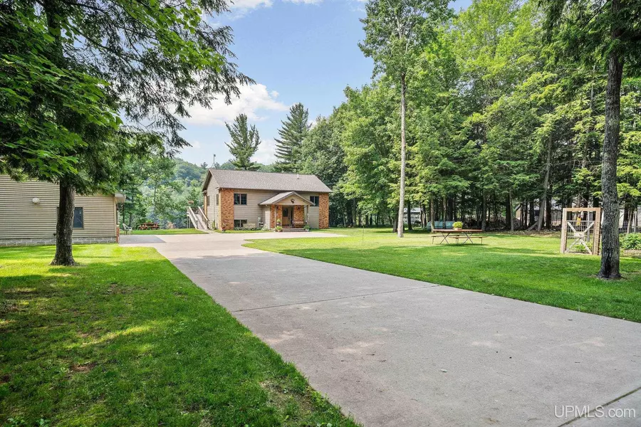 119 McClure Dam Road, Negaunee, MI 49866