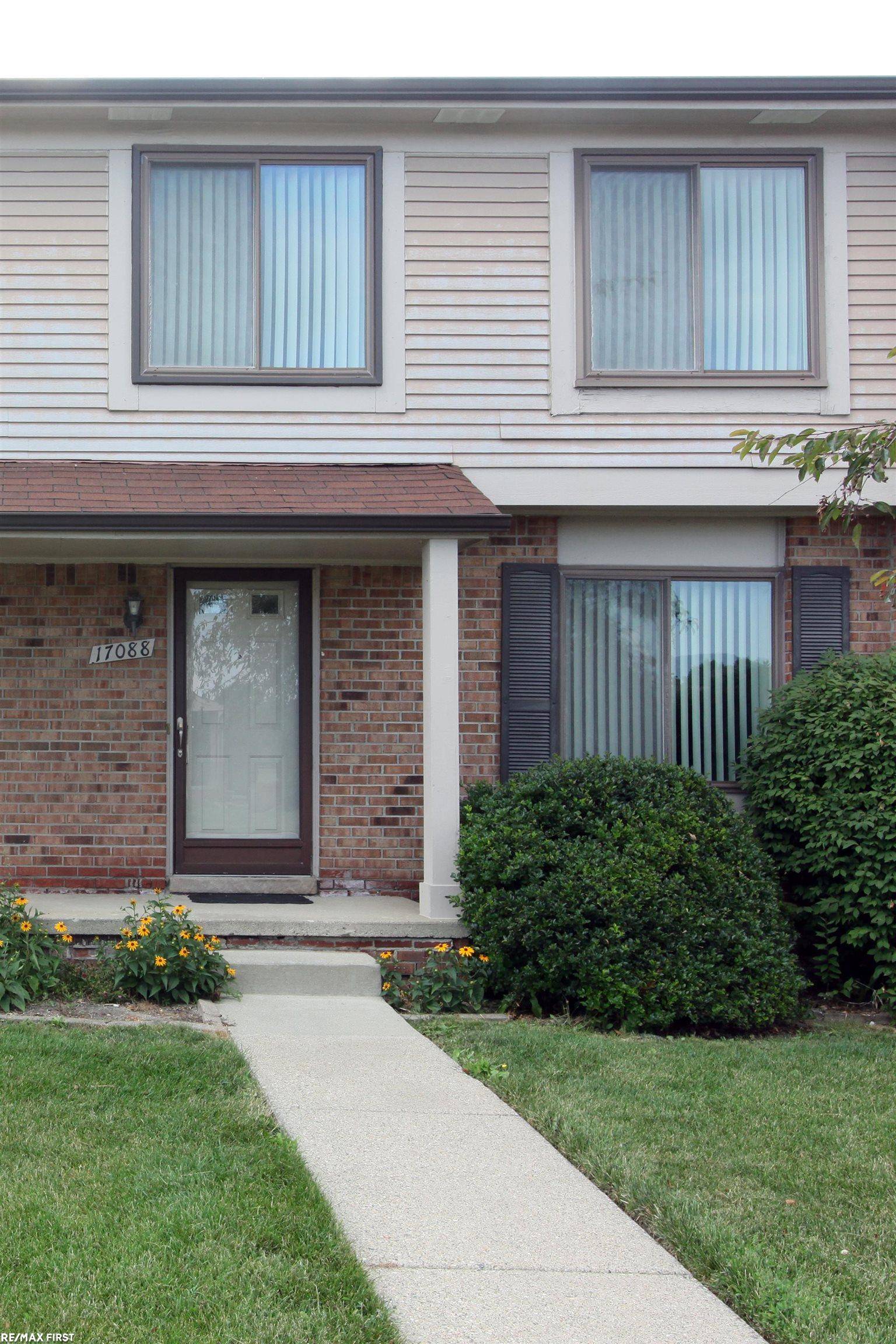 Clinton Township, MI 48038,17088 Kingsbrooke Drive