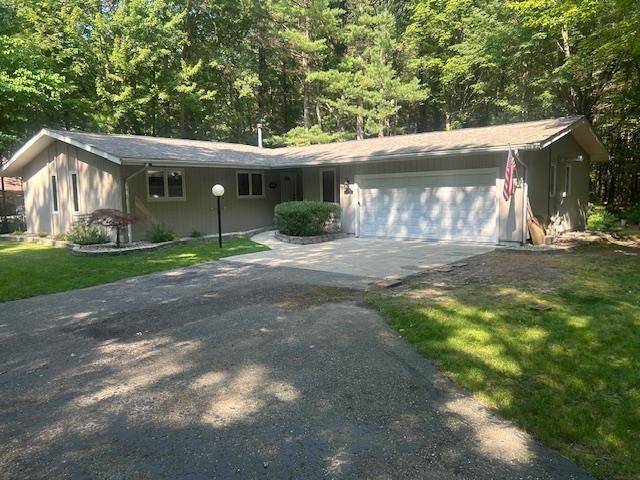 1984 N Greenmeadow Court, Sanford, MI 48657