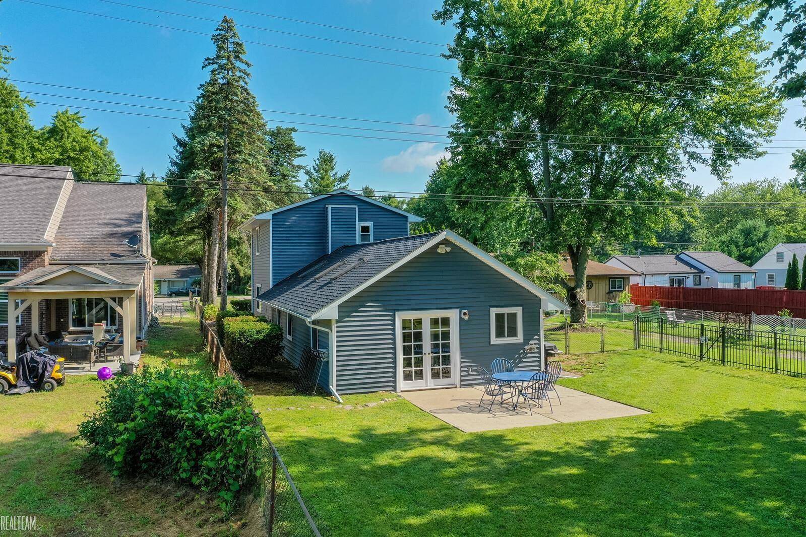 Lake Orion, MI 48359,371 Waldon Road