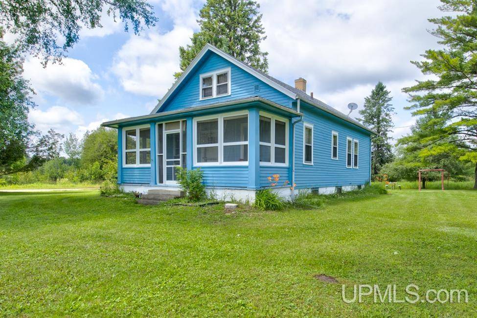 W5492 No. 15 Road, Wallace, MI 49893