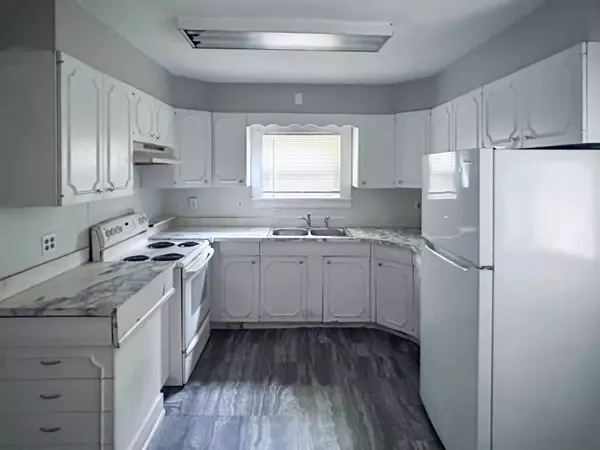Lansing, MI 48910,607 E Mount Hope Avenue