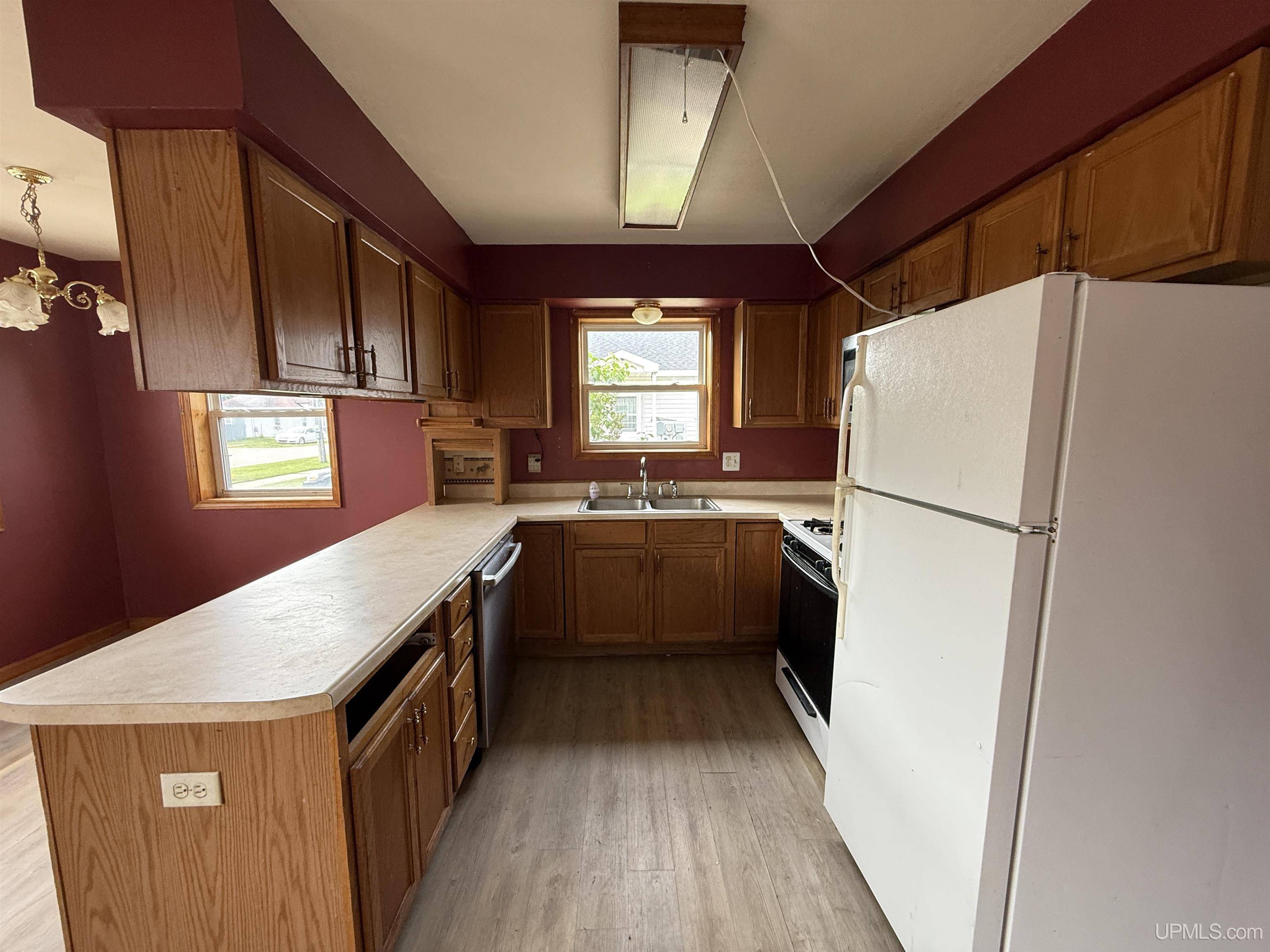Manistique, MI 49854,124 S Fourth Street