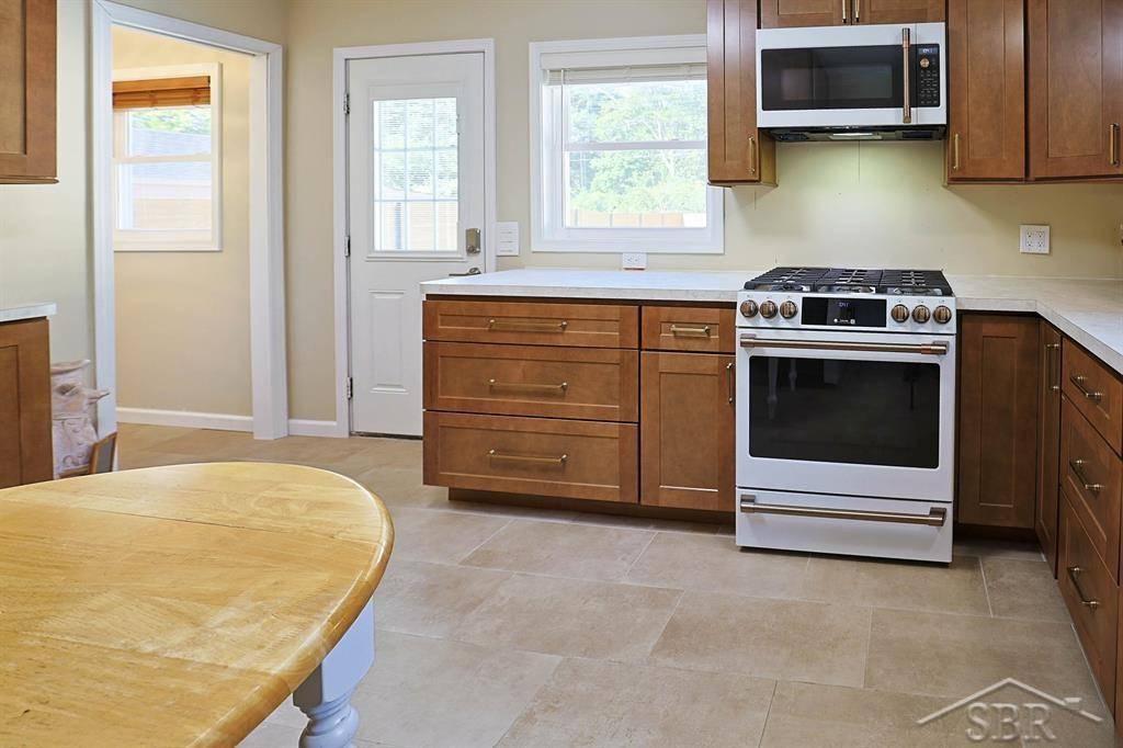 Midland, MI 48642,3719 Robinhood Terrace