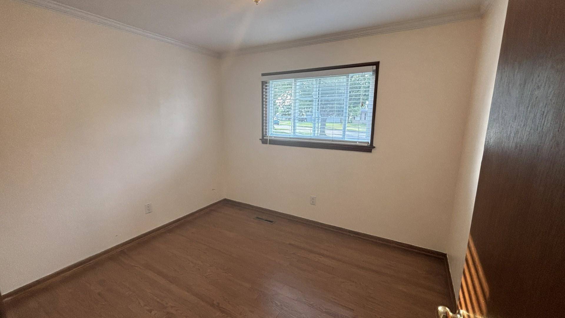 Warren, MI 48092-3273,3560 hillcrest Common