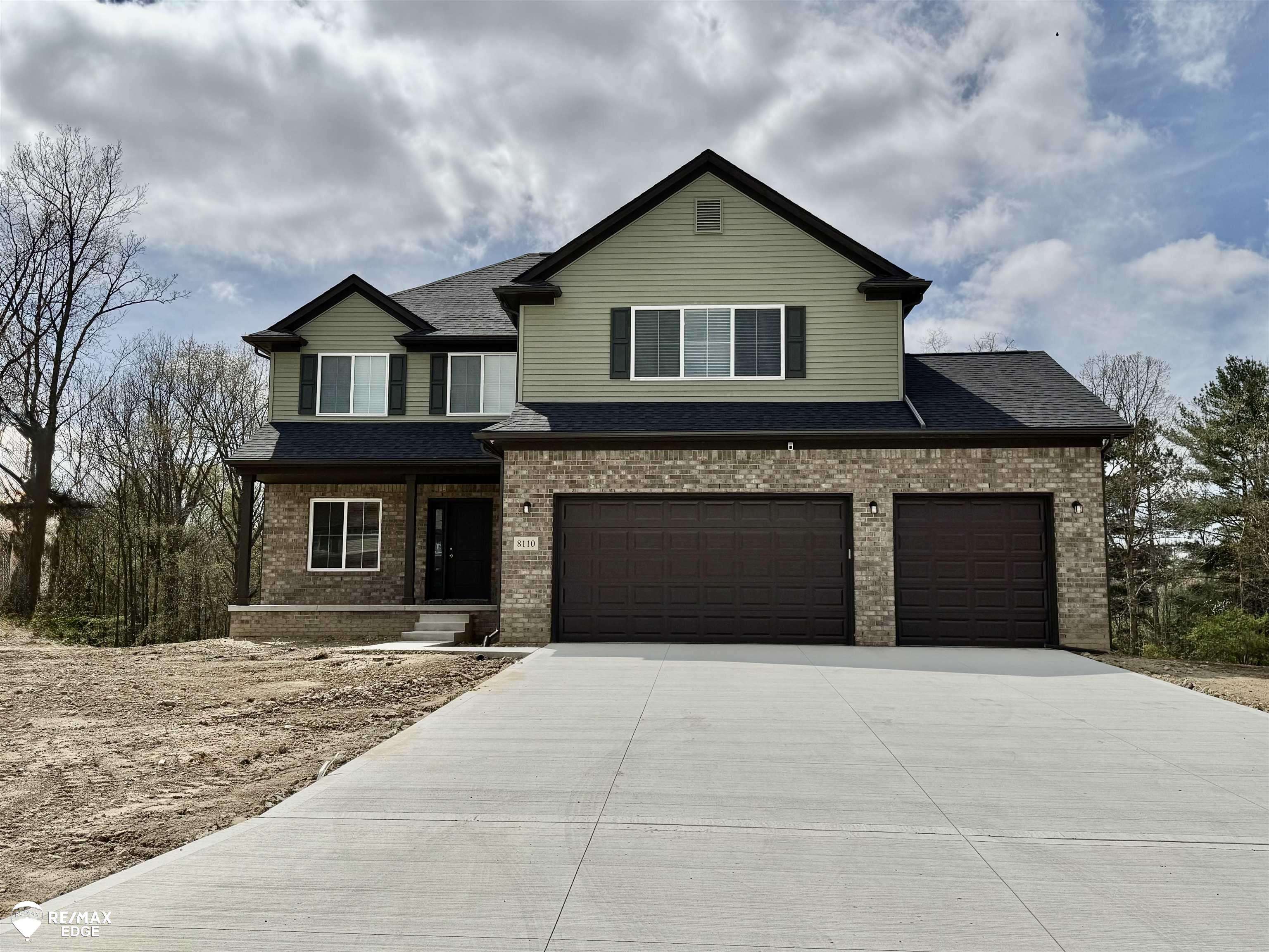 8018 Bradbury Lane, Grand Blanc, MI 48439