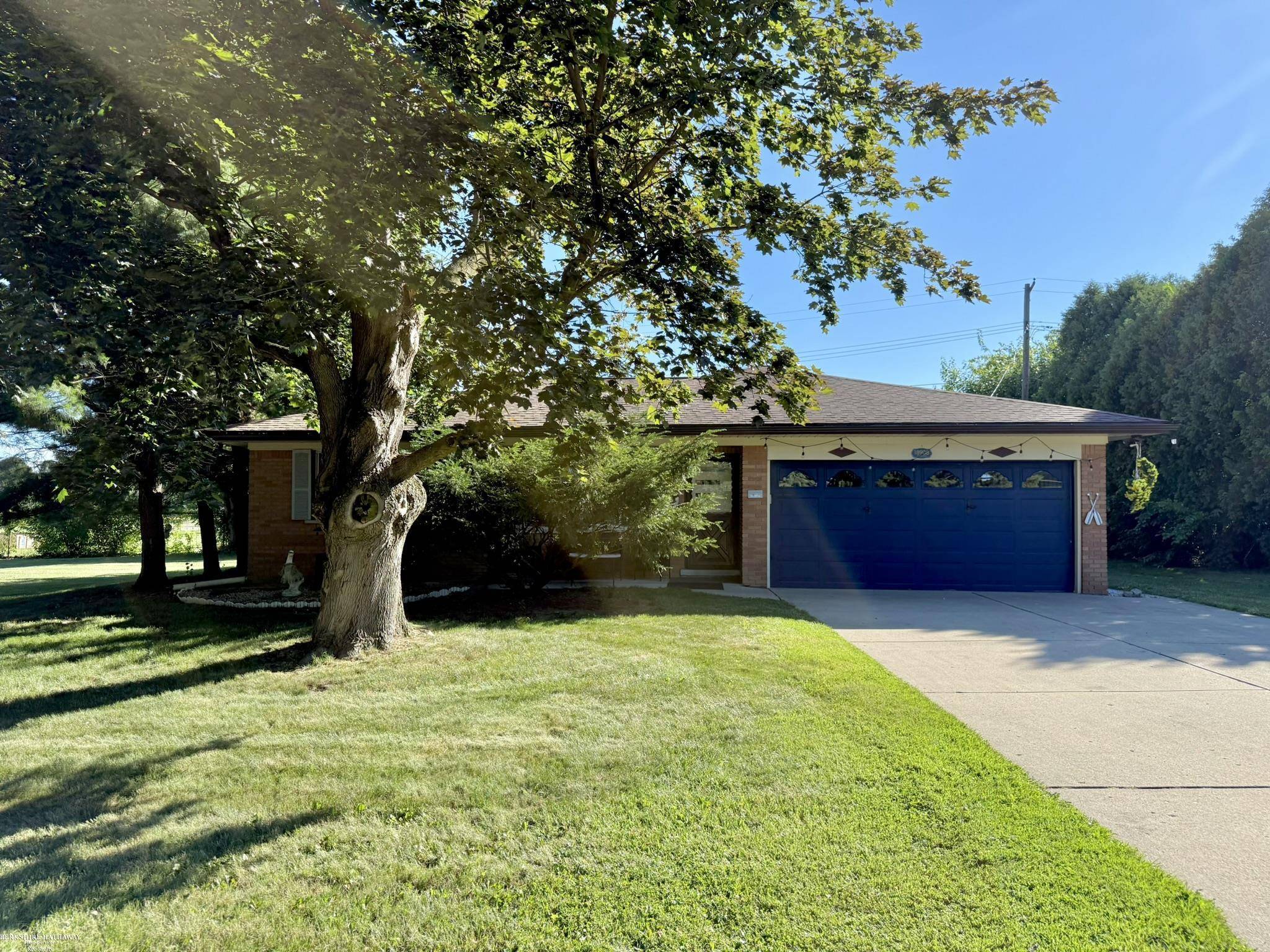 18908 Monica Drive, Clinton Township, MI 48036