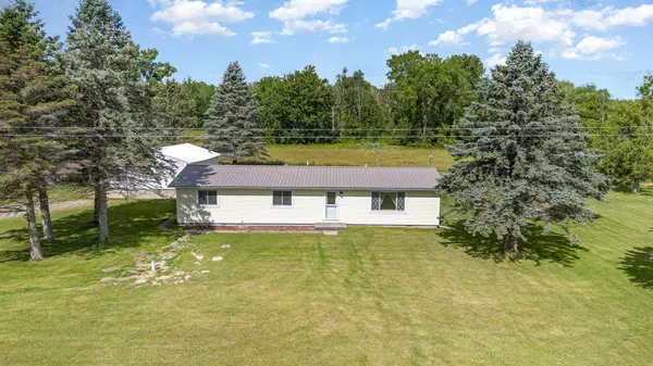 Pinconning, MI 48650,5133 N 8 Mile Road