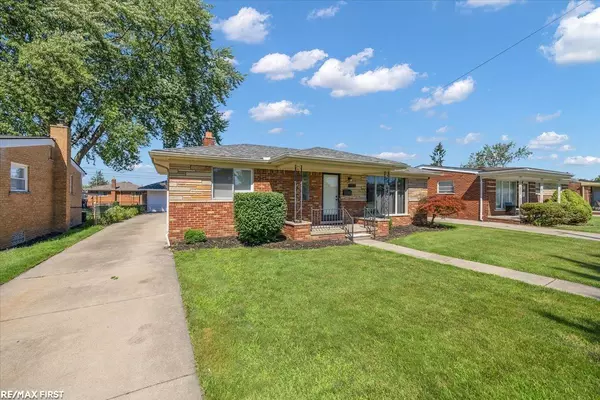 Warren, MI 48093,28631 Palm Beach Drive