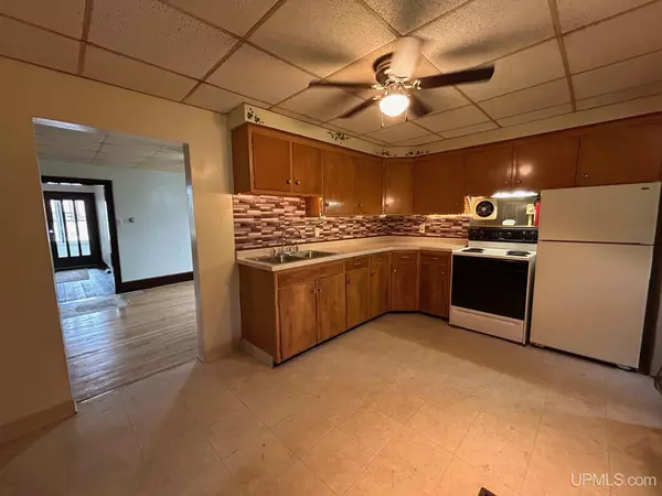 Ironwood, MI 49938,107 E McLeod Street