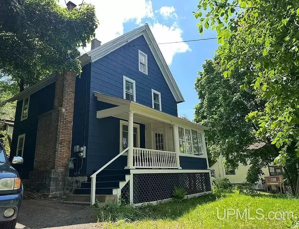 107 E South Avenue, Houghton, MI 49931