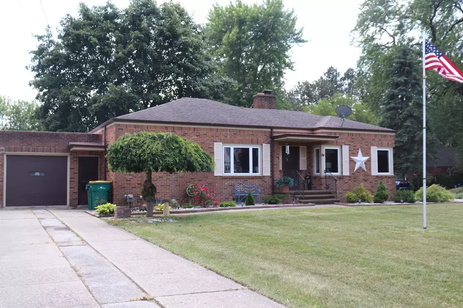 84 E Salzburg Road, Bay City, MI 48706